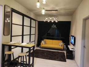 H&H HOMESTAY AT JESSELTON QUAY